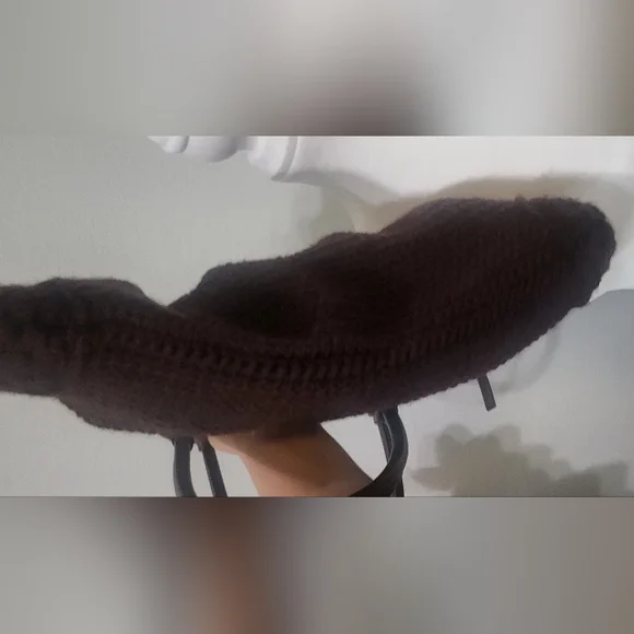 Salvatore Ferragamo crochet handbag - Picture 6 of 9